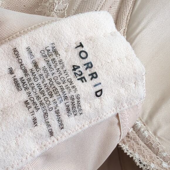 Torrid Bra 42F Multiway Strap Convertible Underwire Lightly Padded Nude Beige - Picture 4 of 5